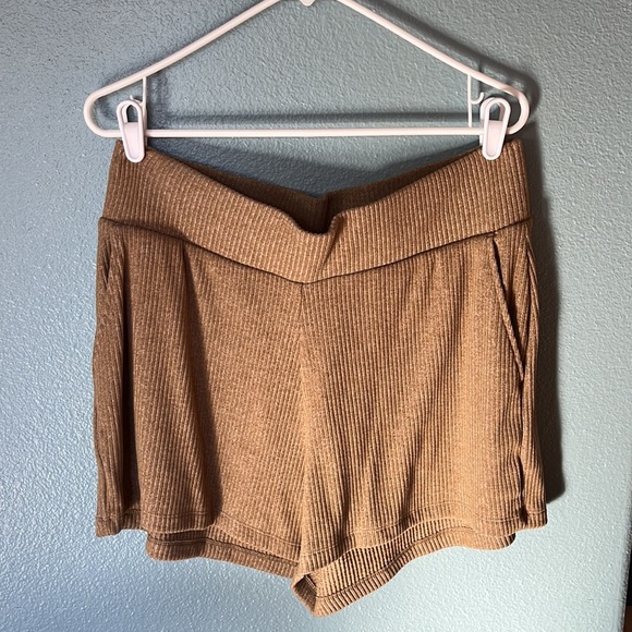 Large Tan Old Navy lounge set. Ribbed and soft. - Picture 3 of 3
